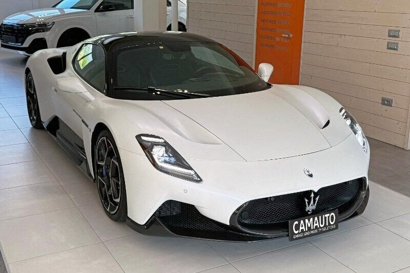 Maserati MC20