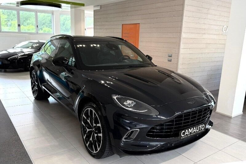 Foto Aston Martin DBX